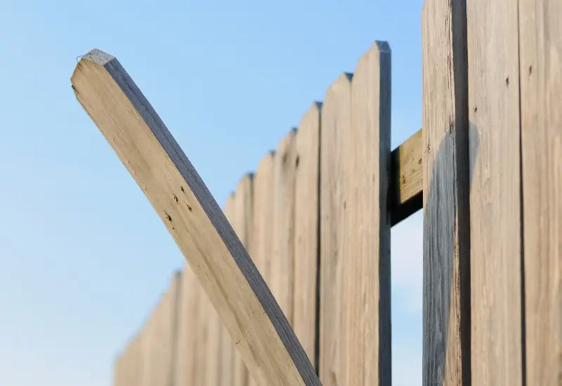 Replacing Wooden Fencing After a Storm